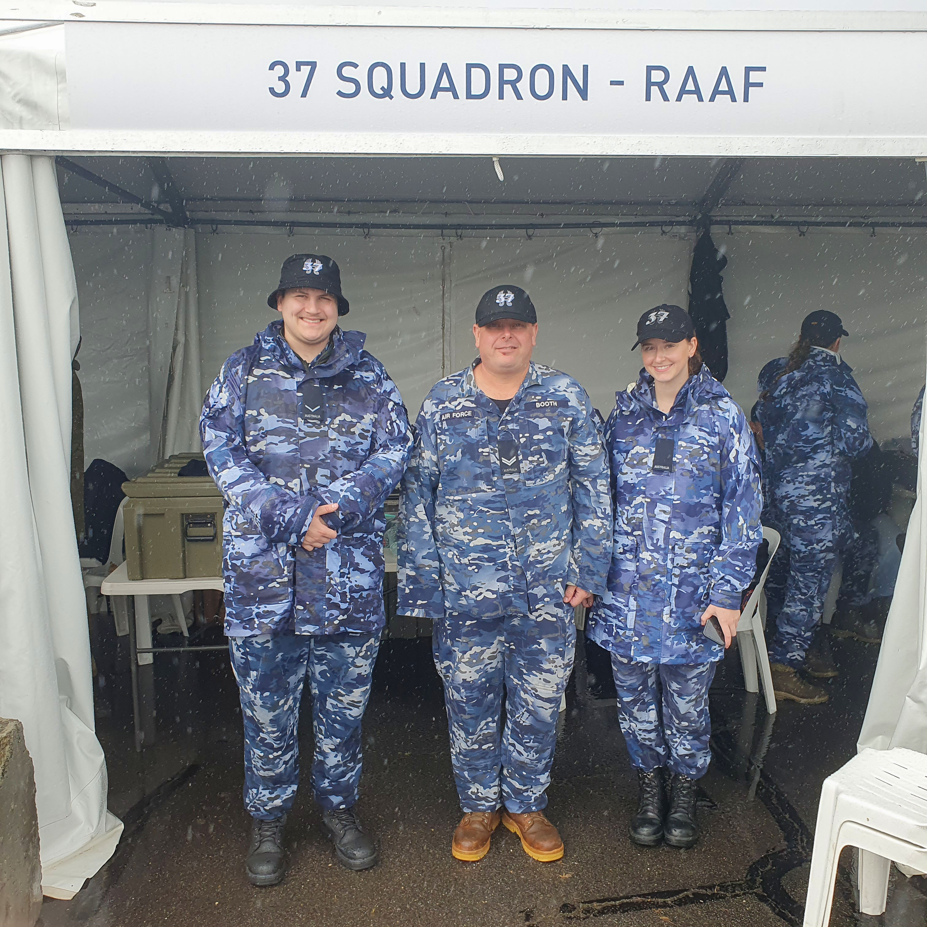 Representatives from No. 37 Squadron RAAF.