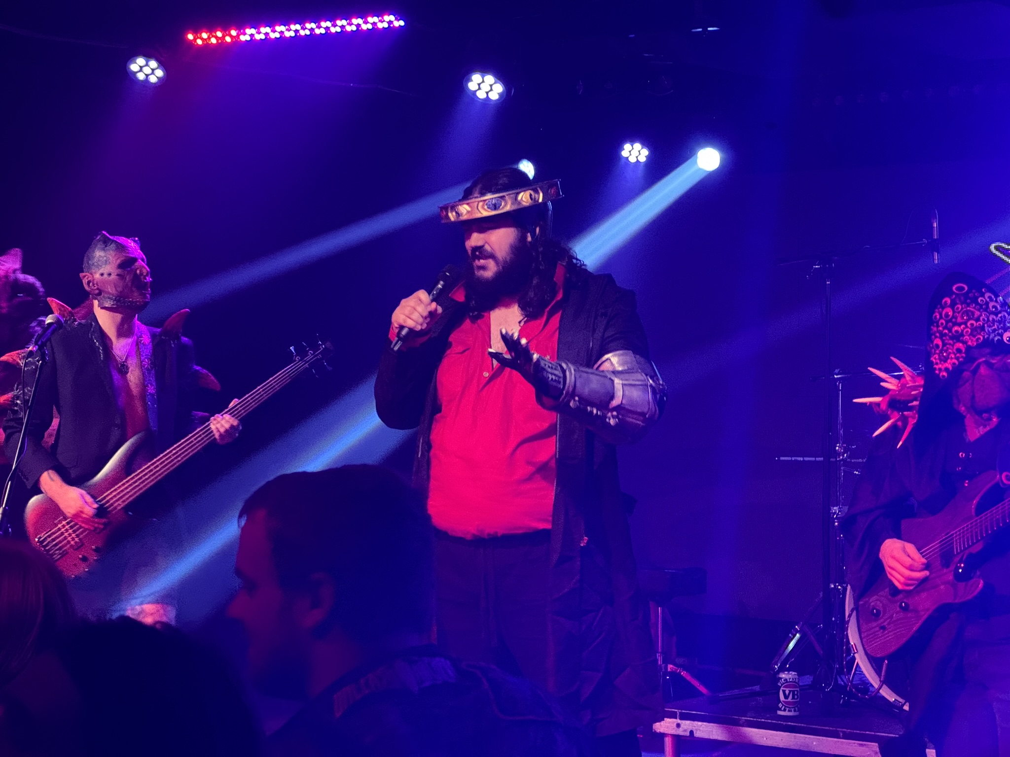 Metal Fist disrupting Shu Naguas set to give the crowd their instructions