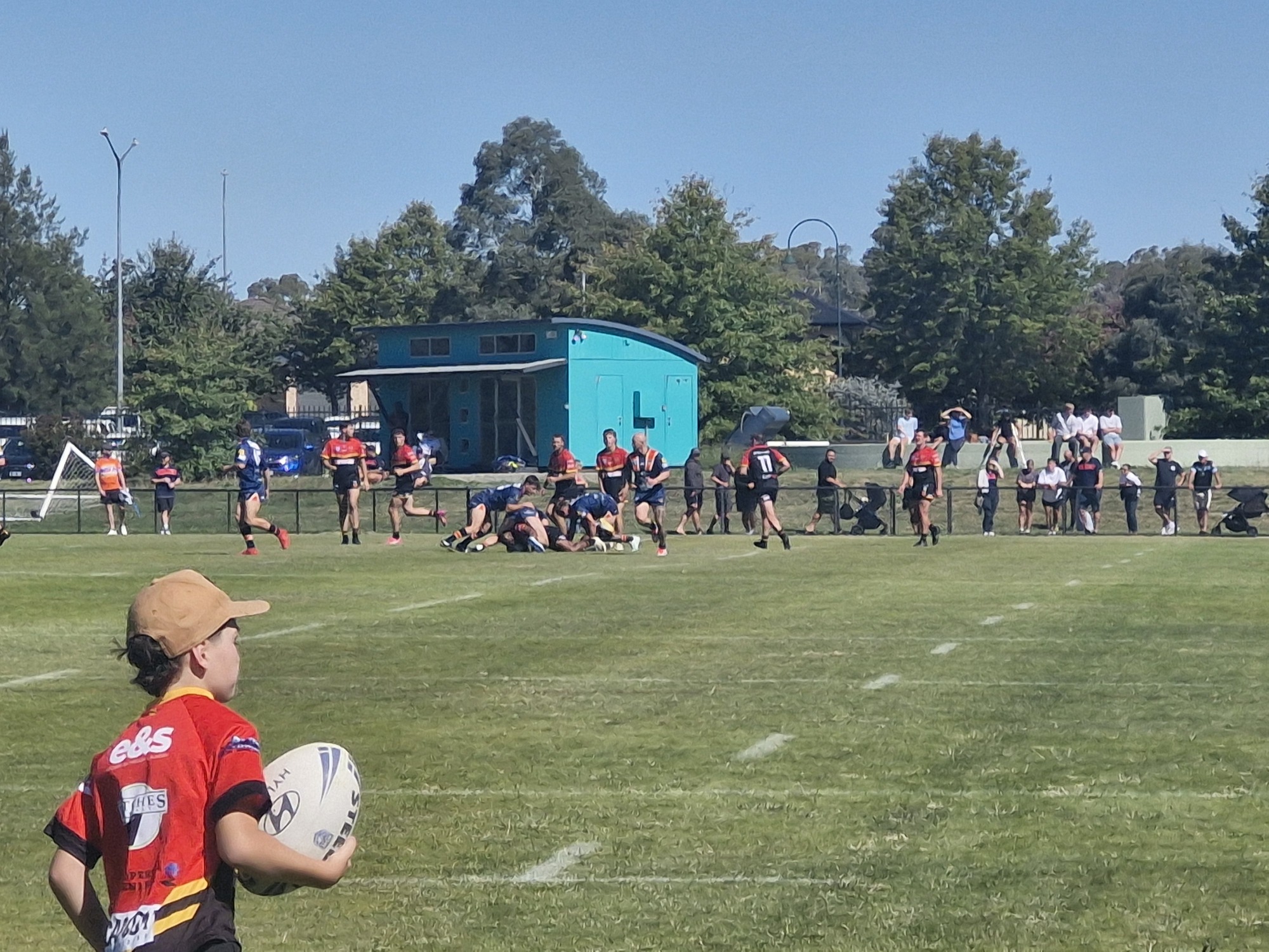 Collision between both teams with a huge hit